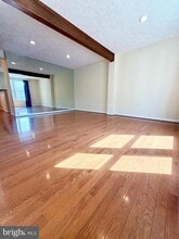 Building Photo - 5579 Glasgow Woods Ct