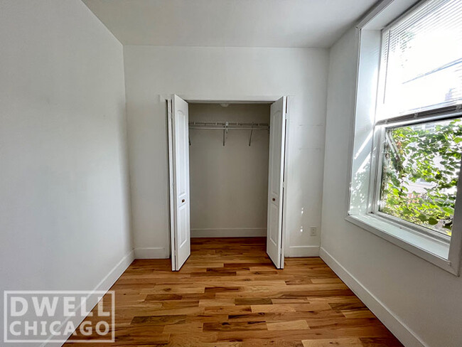 Foto del edificio - 923 S Carpenter St