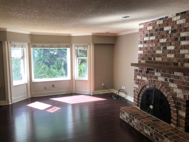 Building Photo - 7820 Penny Ln