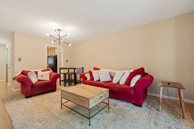 Photo - WOW!! Great Location! Quite neighborhood, close to everything Townhome