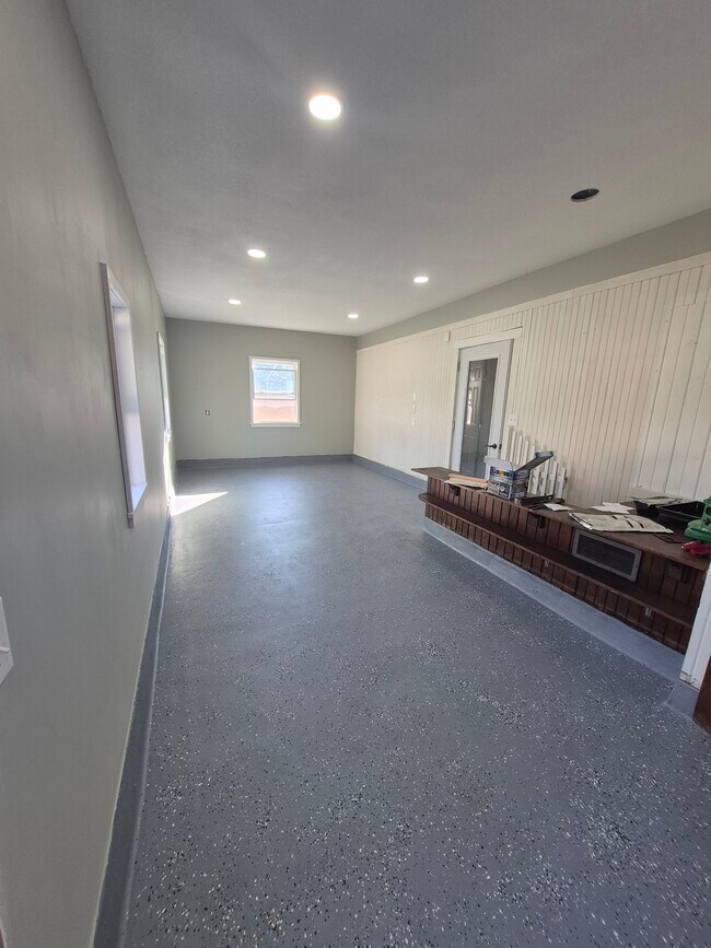 Foto del edificio - 302 Maple St