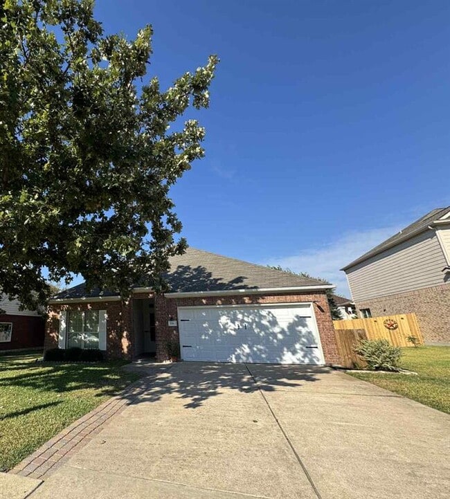 Building Photo - 20804 Silverbell Ln