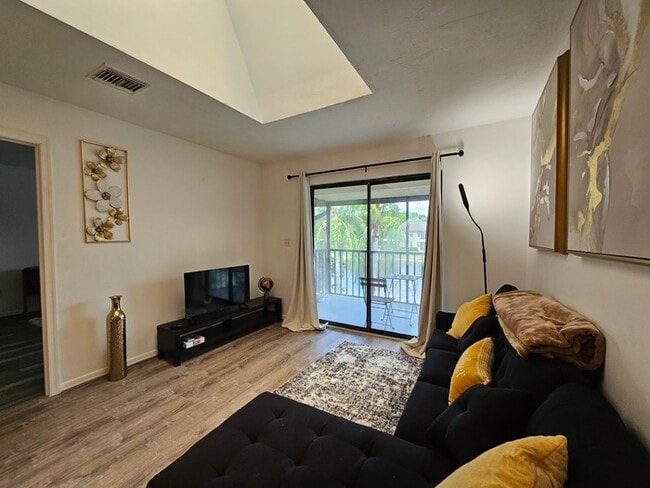 Building Photo - 5361 Treetops Dr