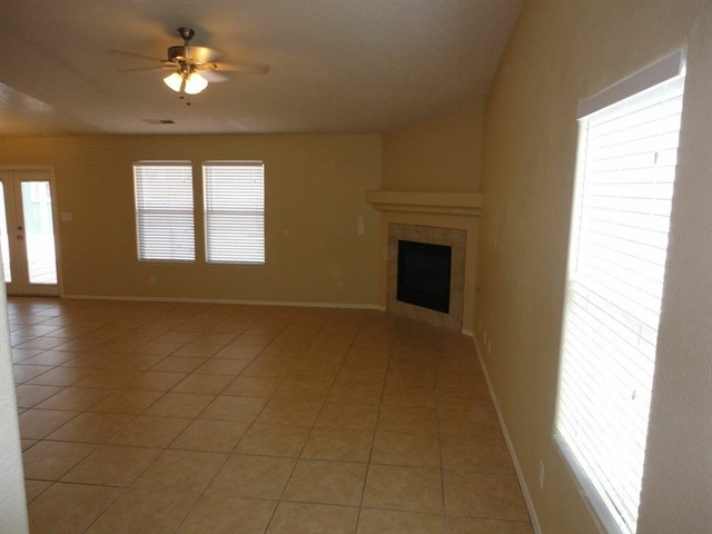 Foto del edificio - 7133 Hartford Hills Dr NE