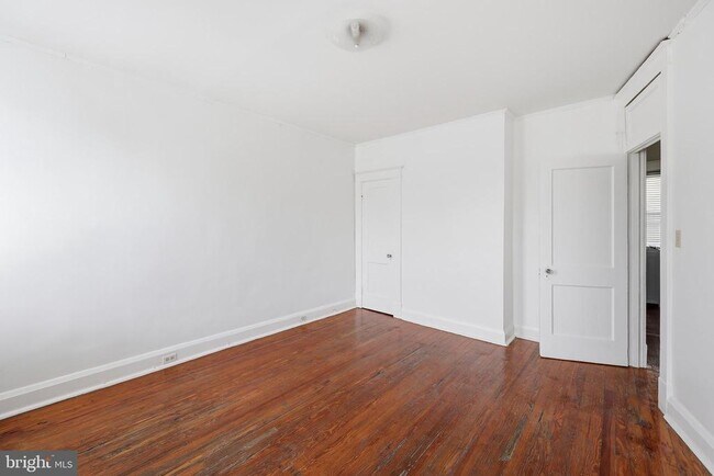 Foto del edificio - 3202 Cliftmont Ave