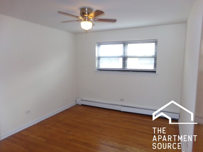 Foto del edificio - 6002 N Kenmore Ave