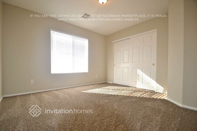 Foto del edificio - 641 Powder Brook Dr