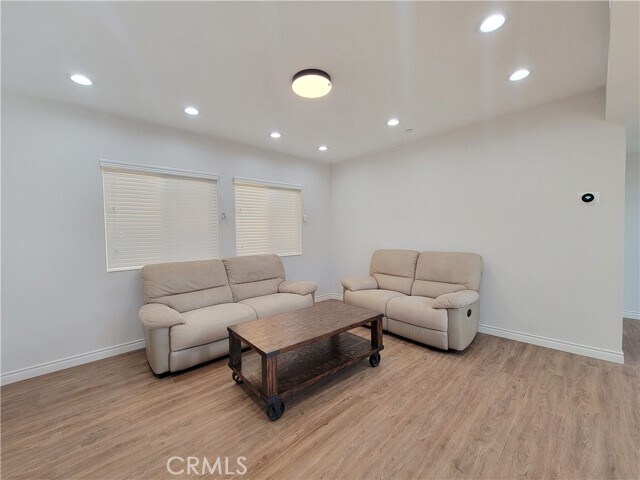 Building Photo - 1372 Carmona Ave
