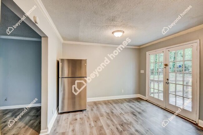 Foto del edificio - This beautiful 3 bed 2 bath home in Hoover...