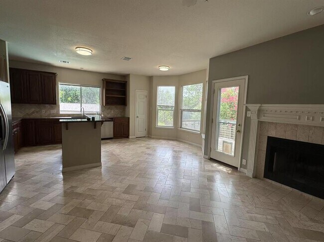 Building Photo - 10204 Tenava Ct