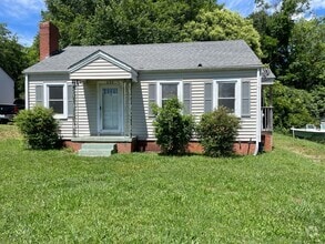 Building Photo - 825 Churchill Dr