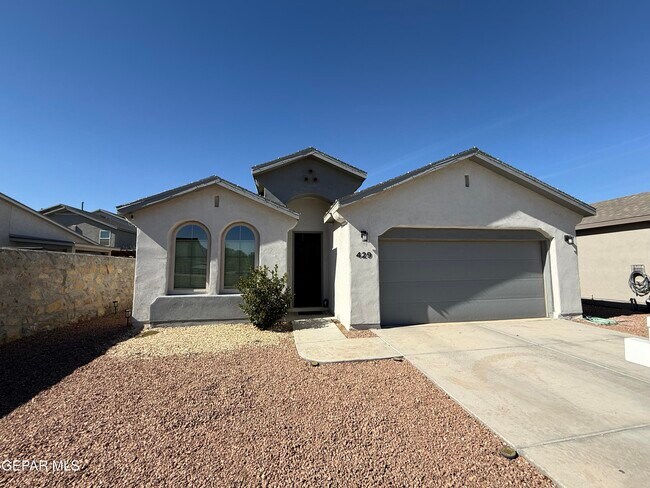 Foto del edificio - 429 Soleil Rd