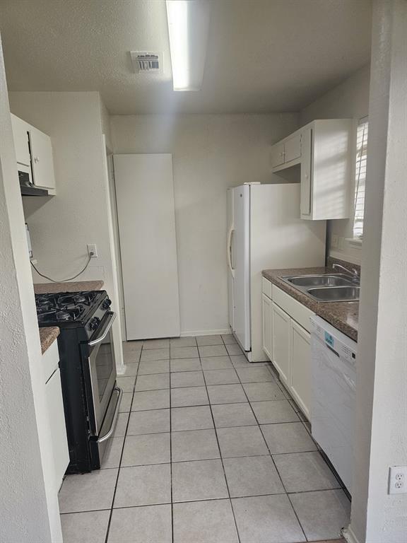 Building Photo - 6206 Berkridge Dr