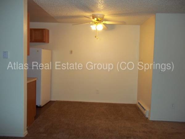 Building Photo - Spacious 2 Bedroom Remodel, Centrally Located
