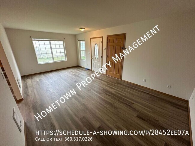 Building Photo - 3 bdrm 2.5 bath duplex in Yelm Available NOW