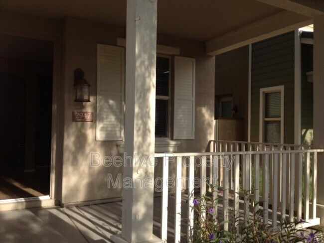 Foto del edificio - 2947 N Evergreen St