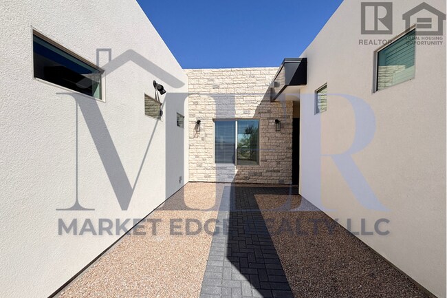 Foto del edificio - 3Bed/3Bath Home in North Scottsdale w/Casi...