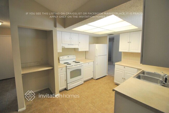 Foto del edificio - 11143 Stoney Point Ln W