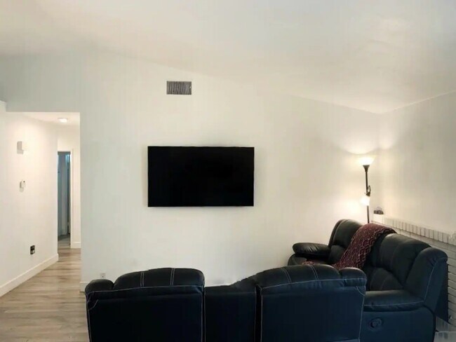 Foto del edificio - 11769 Mount Lassen Ct