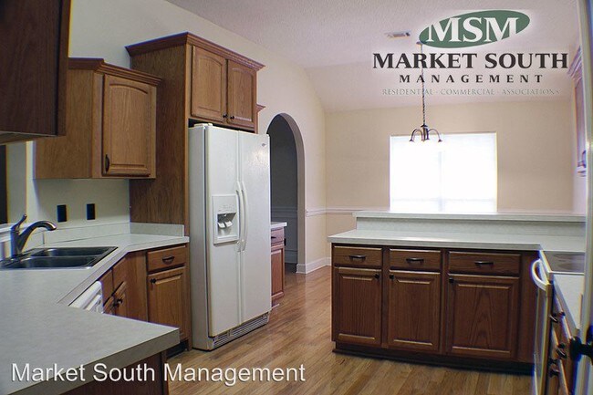 Foto del edificio - 4 br, 2 bath House - 7 Steel Magnolia Lane