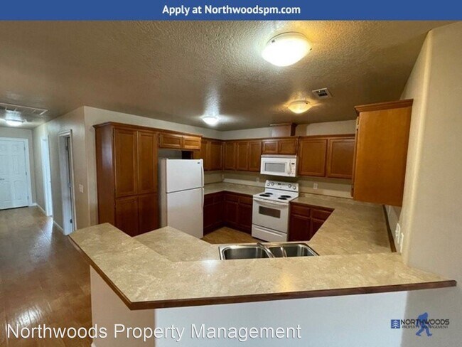 Building Photo - 2 br, 2 bath House - 318 Cheney Loop