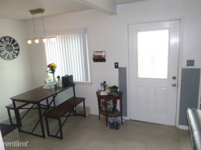 Building Photo - 4926 Los Serranos Rd