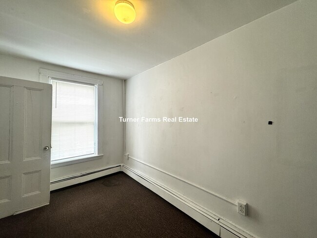 Foto del edificio - 8 Parker Hill Ave