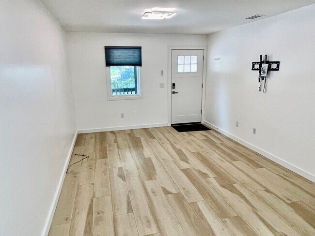 Foto del edificio - 724 N.14th St