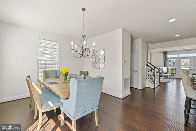 Foto del edificio - 8859 Milton Mill Way
