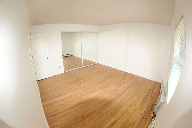 Foto del edificio - Bishop's Place Apartments