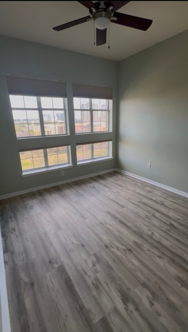 dormitorio principal (vacío) - 3225 Turtle Creek Blvd
