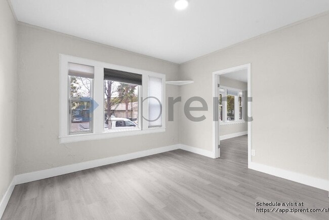 Building Photo - 2378 Cambridge St