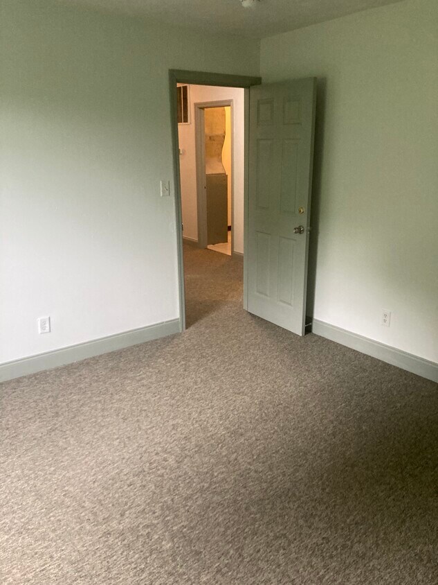 Foto del edificio - 750 College Ave