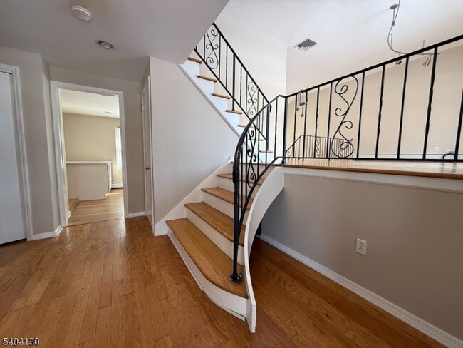 Foto del edificio - 126 Sagamore Dr