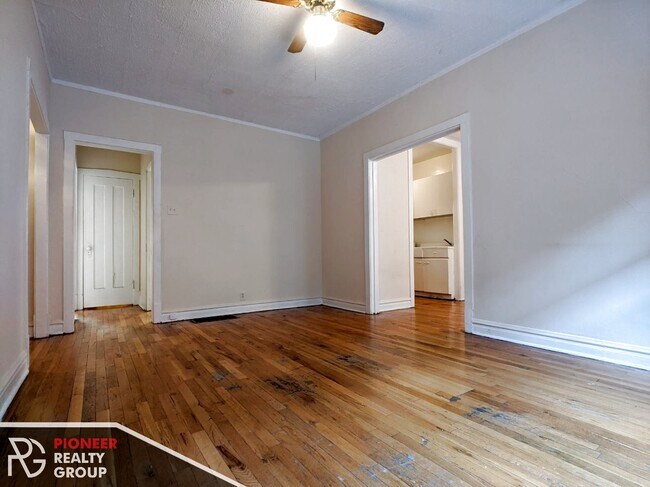 Foto del edificio - 622 W Cornelia Ave