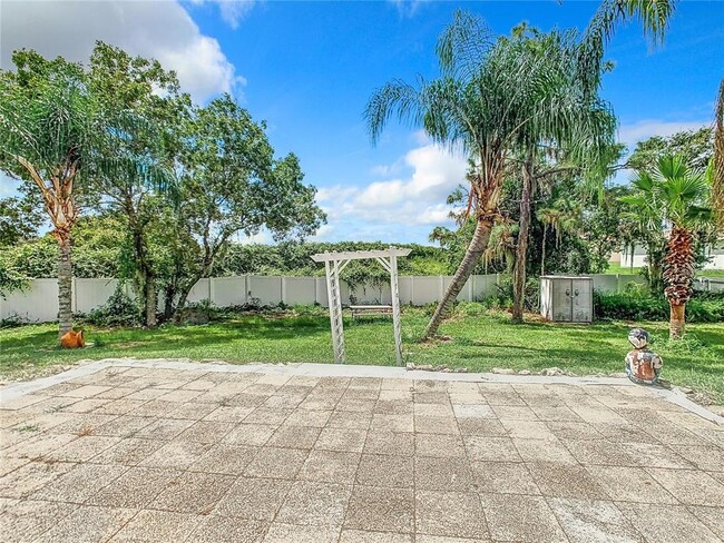 Building Photo - 1833 Hudson Ct