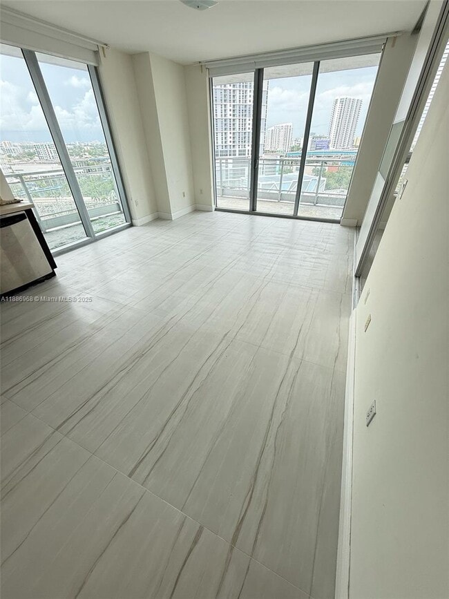 Foto del edificio - 90 SW 3rd St