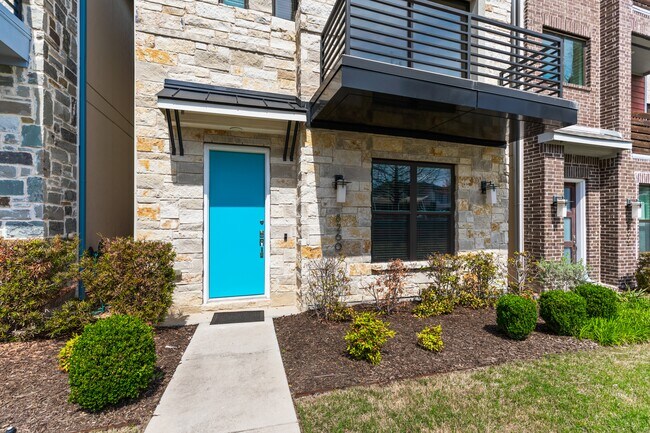 Foto del edificio - 8260 Laflin Ln