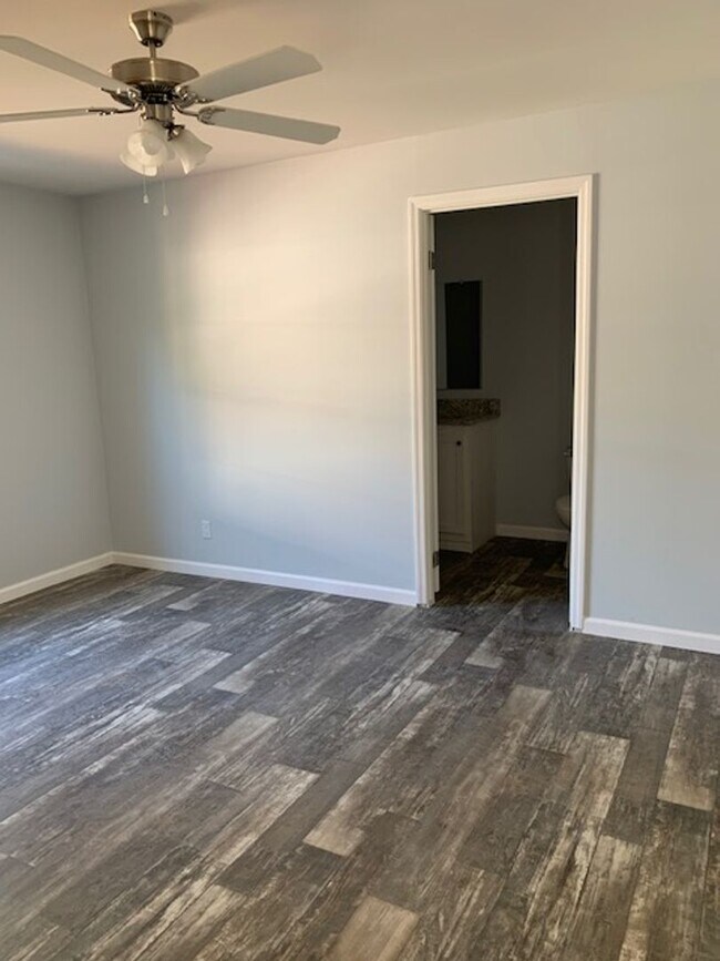 Foto del edificio - BRAND NEW home! 3 Bedroom / 2 Baths Home