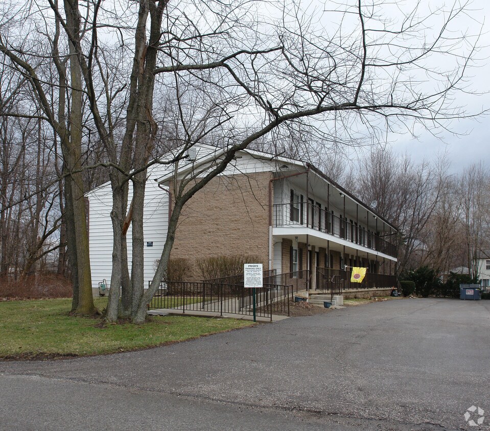 Foto principal - 1221 Leeser Ave