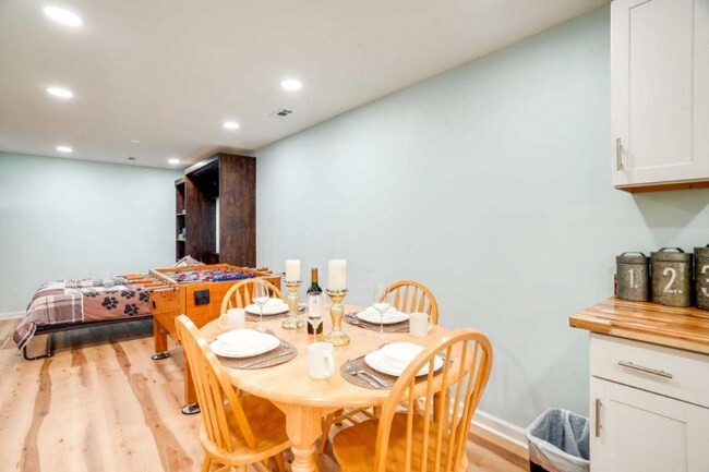 Foto del edificio - 68 Skunk Hollow Ln