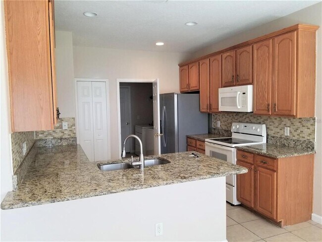 Building Photo - 1560 Harrier Dr