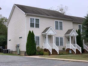 Building Photo - 93 Trimmer Trail