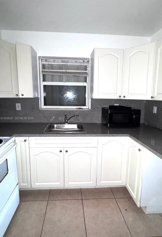 Foto del edificio - 14140 NE 2nd Ct