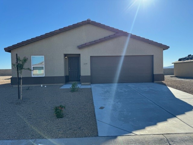 Primary Photo - 2208 E Clear Creek Dr