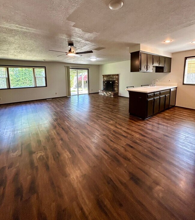 Foto del edificio - Charming Single Level Home - Keizer