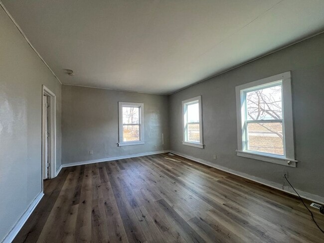 Building Photo - 3 Bedroom House on the edge of FD $950
