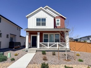 Building Photo - 239 Adams St