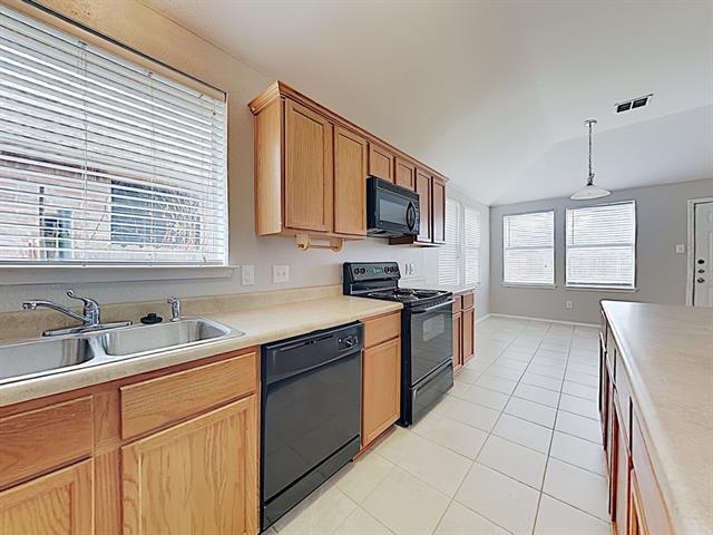Building Photo - 428 Chinaberry Trail