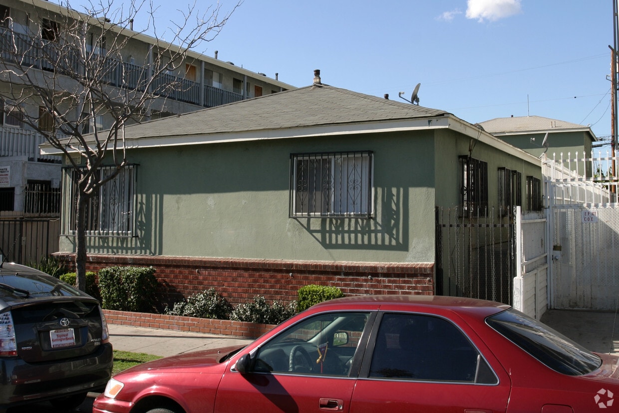 Building Photo - 1133 Raymond Ave